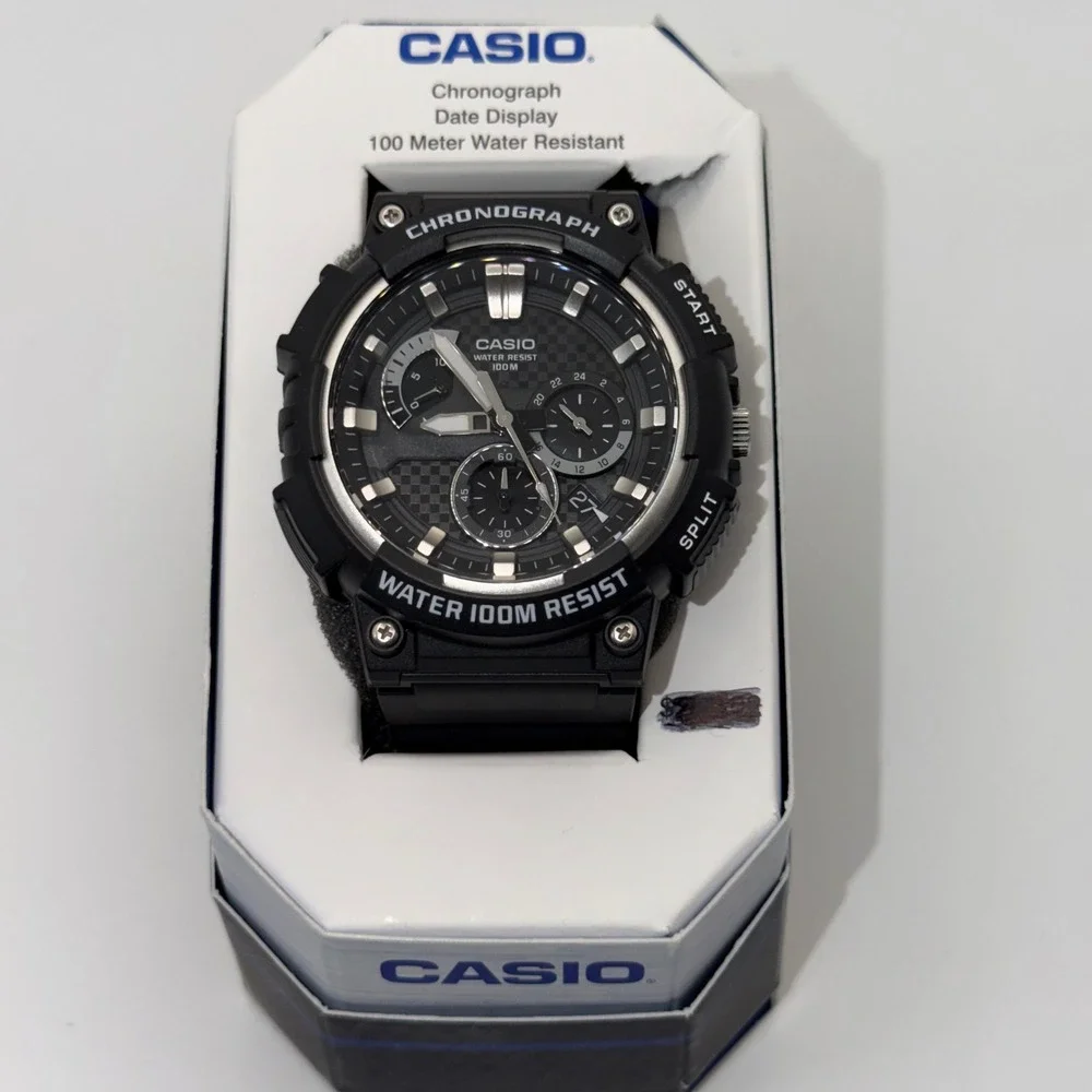 Casio Chronograph Mens Black Resin 100M Water Resist Watch MCW-200H-1AVCF